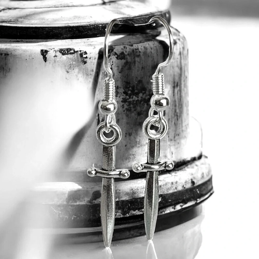 5 For $25💫Silver Dagger Dangles Earrings